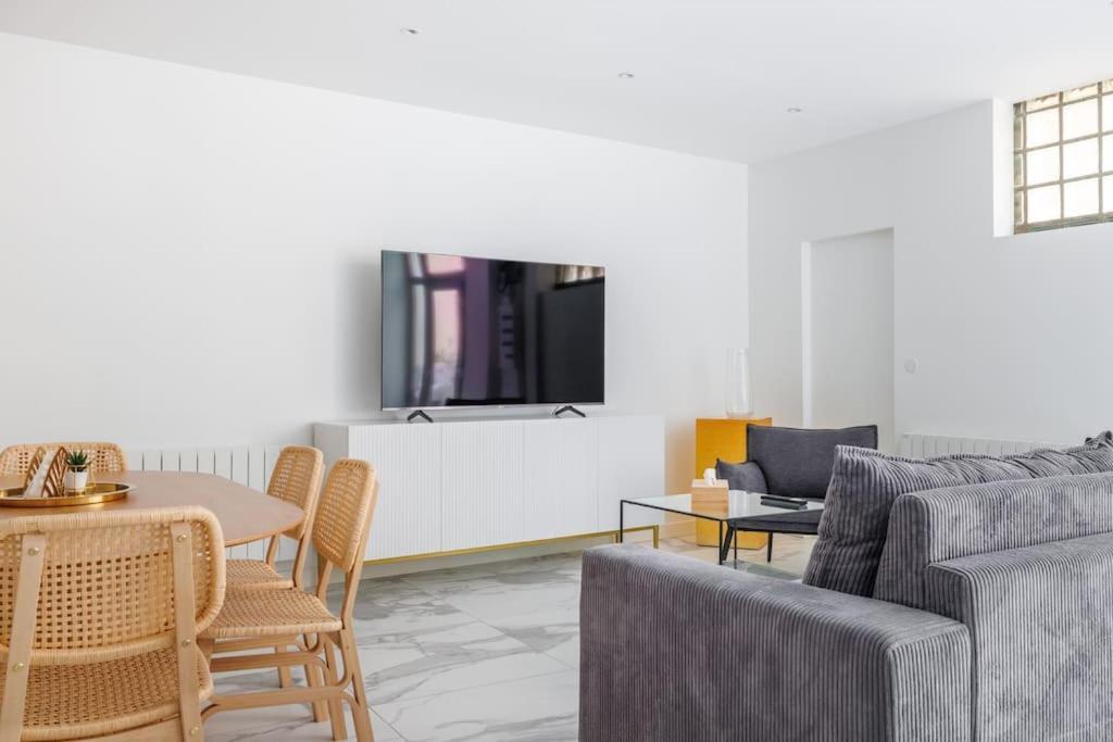 Beautiful Flat For 6 People #6 Apartamento Asnières Exterior foto